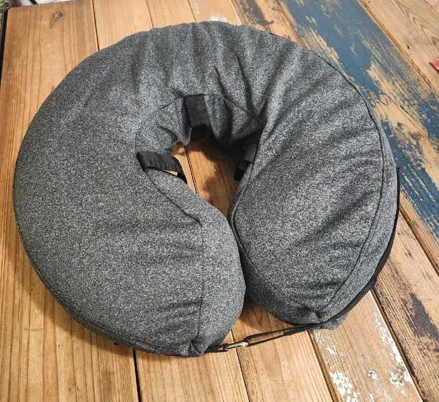 Dog or Cat Inflatable Collar (Large) thumbnail