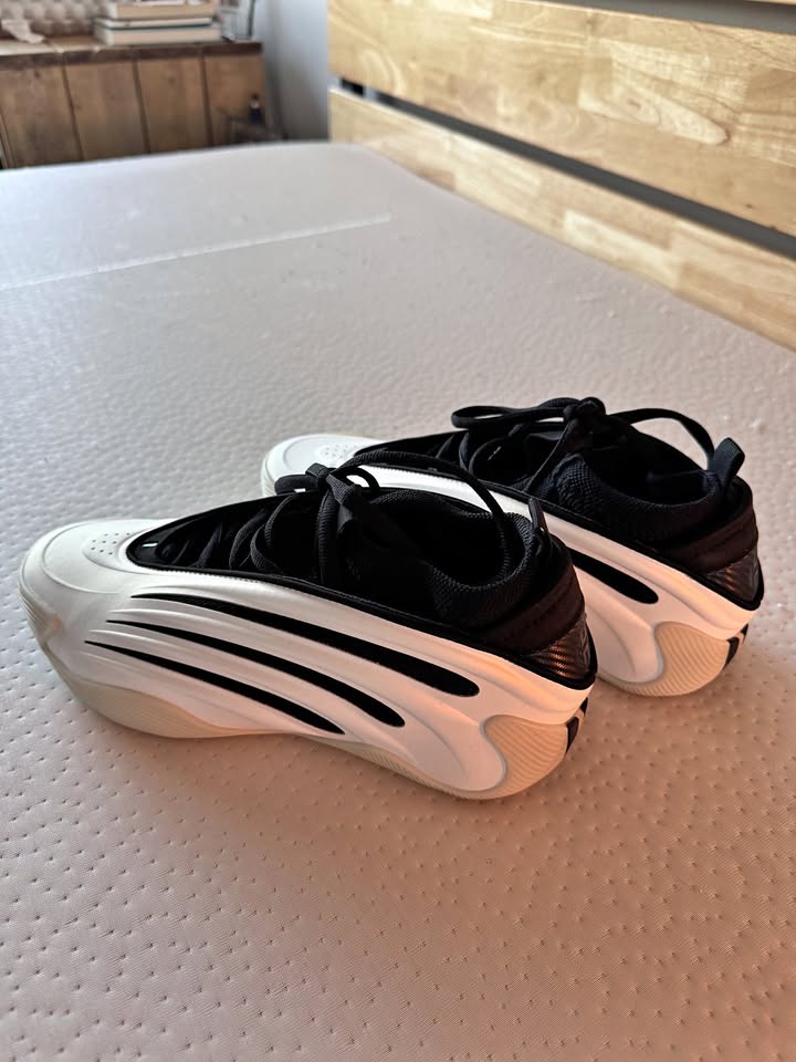 Adidas Shoes Size 9