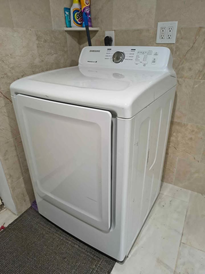 Samsung 7.4 cu ft Front Load Electric Dryer - photo 4