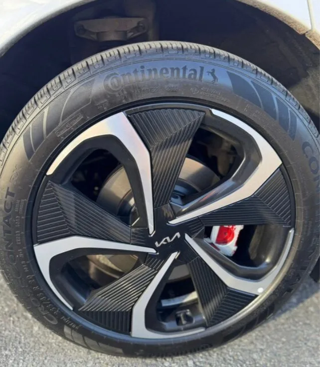 2024 Kia EV6 Land w/GT-Line Pkg 2 image indicator(5)