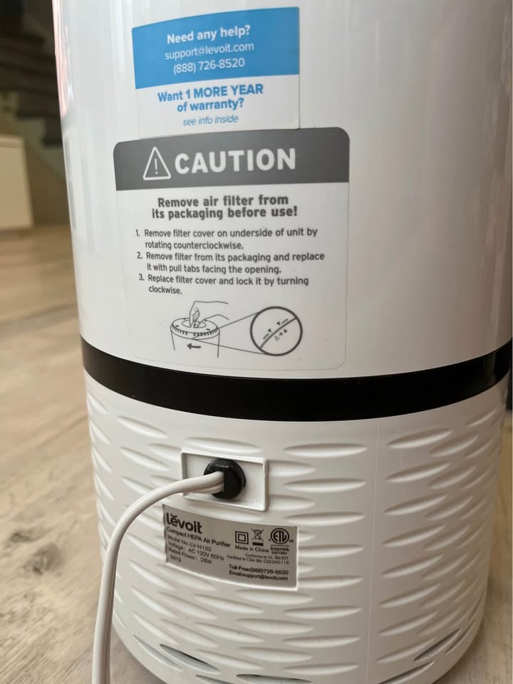 Levoit Air Purifier LV-H132 + new filter - photo 2