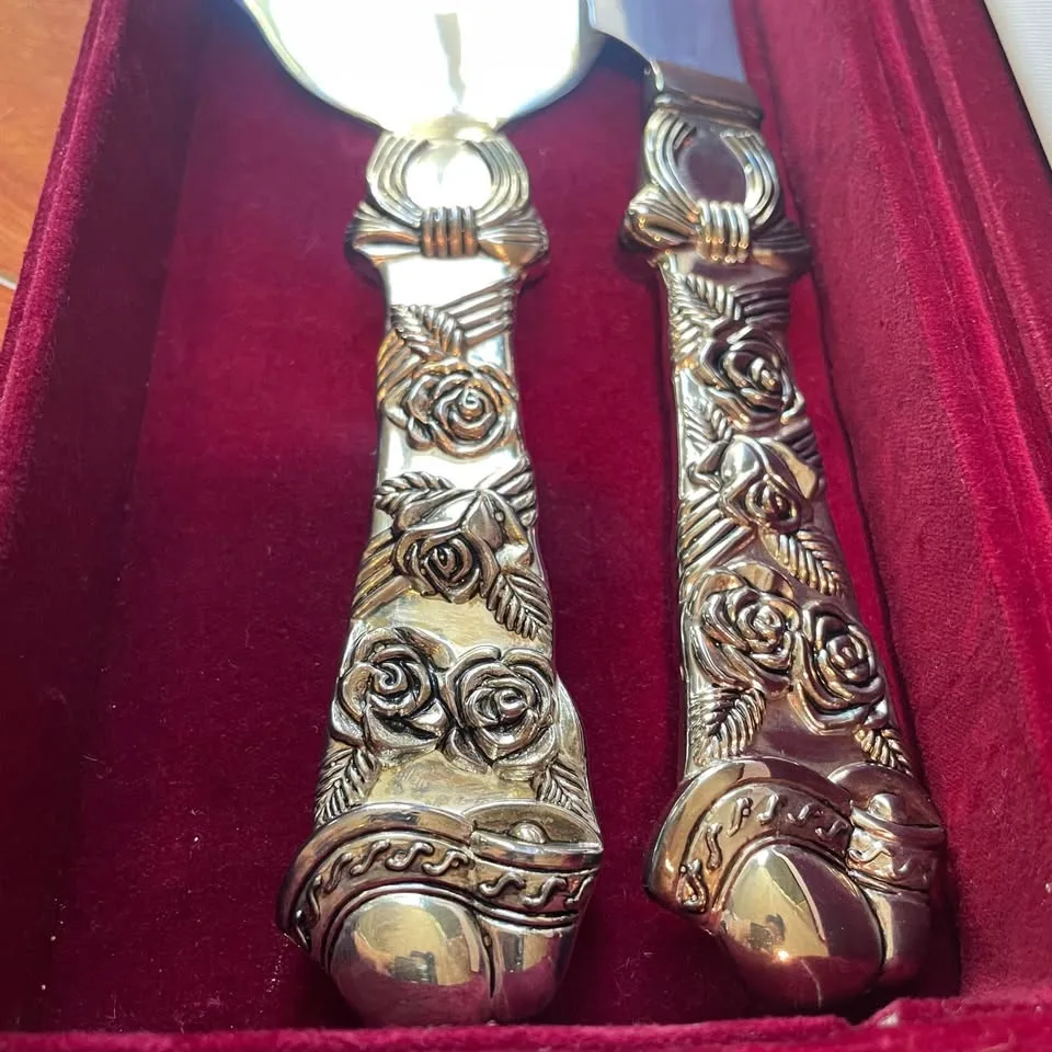 Vintage✨Silver-Plated Cake Serving Set by Mikasa image indicator(7)