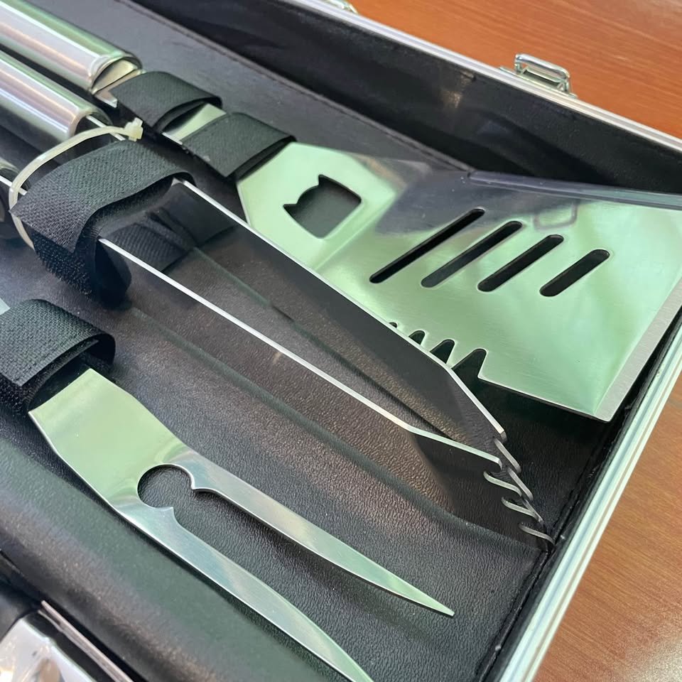 NEW✨16-Pc Stainless Steel BBQ Tool Set, Centro - photo 3