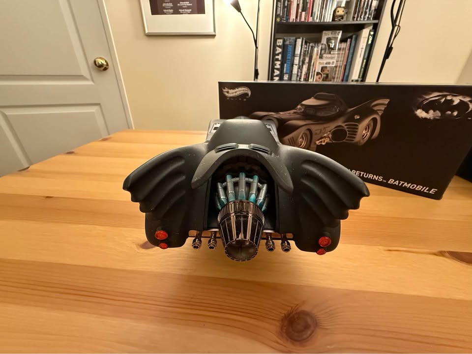 Hot Wheels Batman Returns 1:18 Scale Batmobile - photo 3