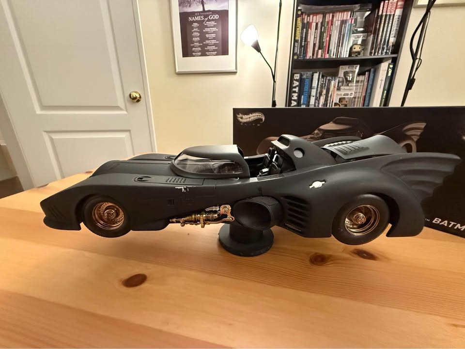 Hot Wheels Batman Returns 1:18 Scale Batmobile - photo 4