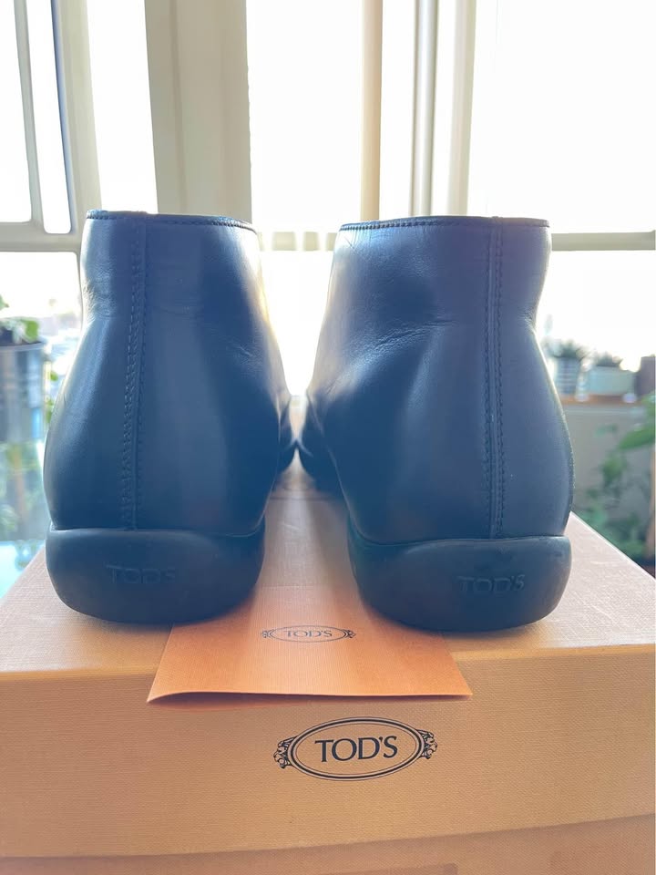 TOD’S Gomma Desert Boots in Black Leather Men’s [Brand New] - photo 4