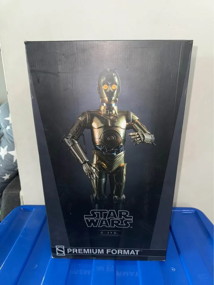 R2-D2 and C-3PO Sideshow Premium Format Figures image indicator(6)