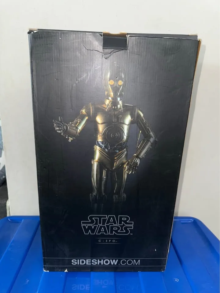 R2-D2 and C-3PO Sideshow Premium Format Figures image indicator(7)