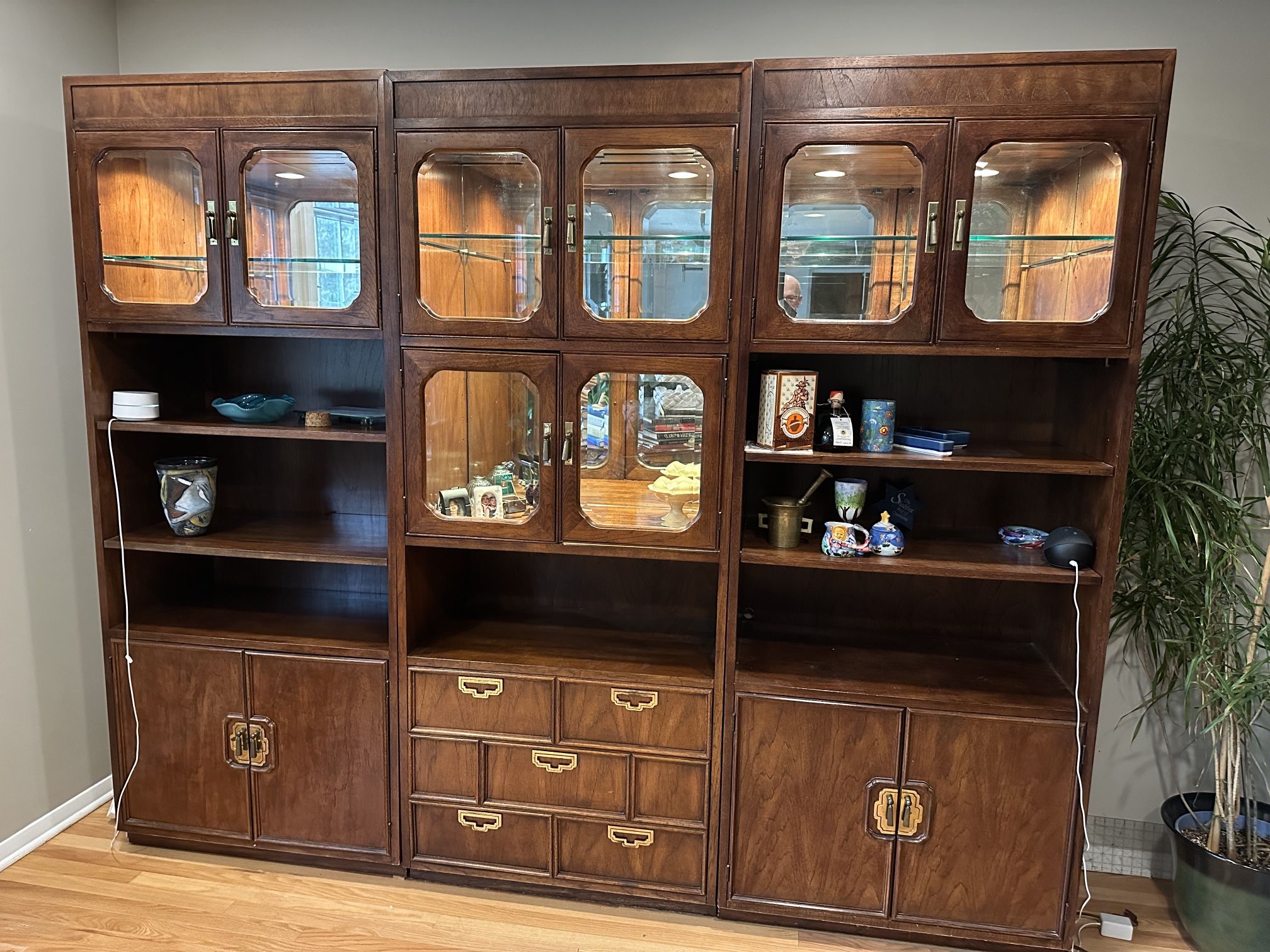 Wall Unit