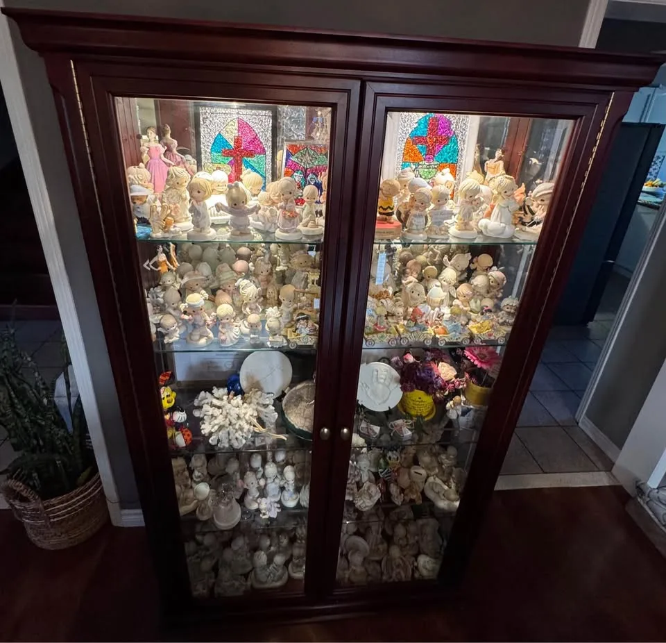 Elegant Solid Wood Display Cabinet with Lighting image indicator(3)