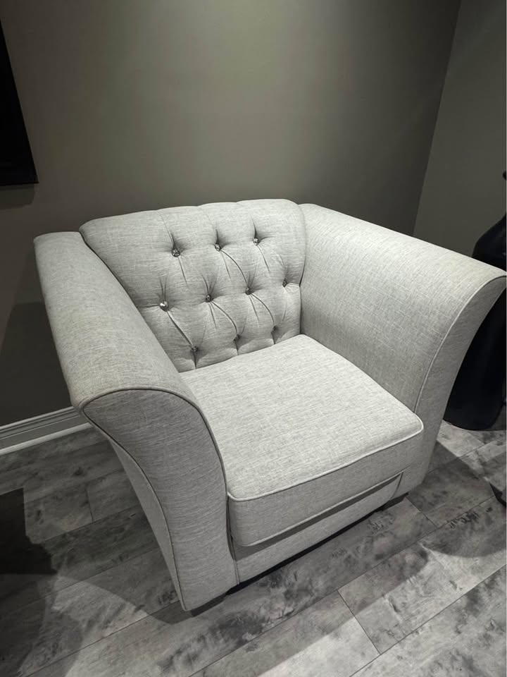 Accent Couch Chair - photo 2