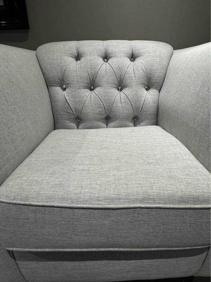 Accent Couch Chair - photo 5
