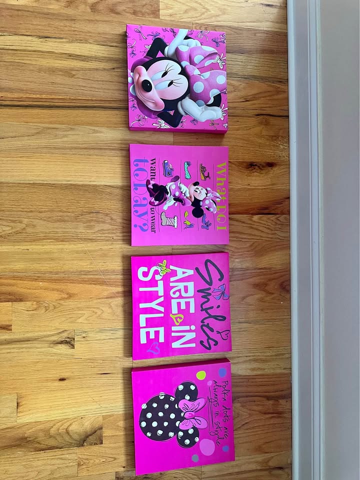 Minnie Mouse Art (4 pieces)