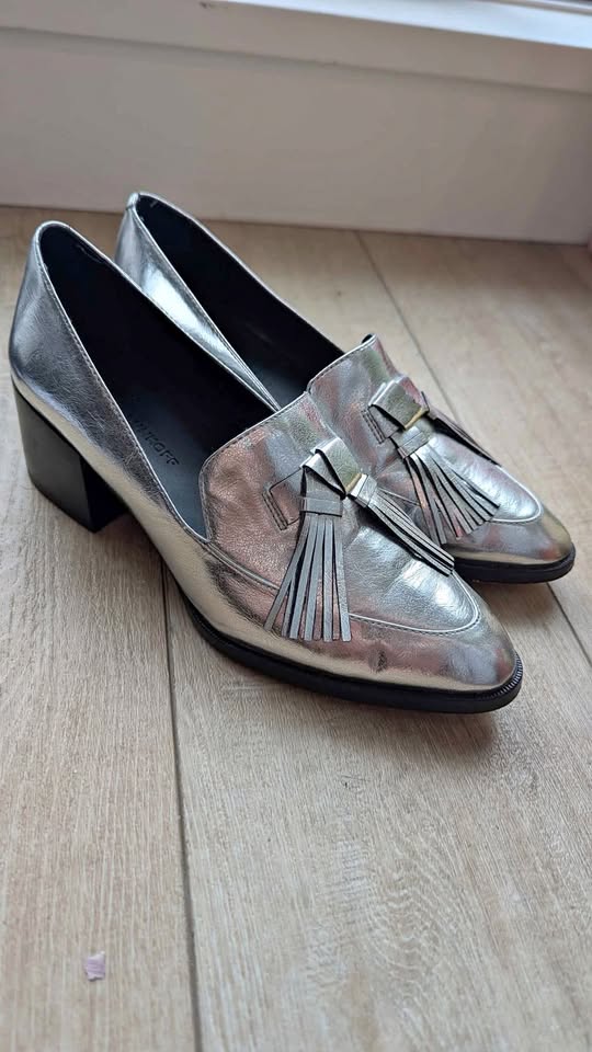 Rebecca Minkoff silver block heel loafer size 7.5 - photo 2