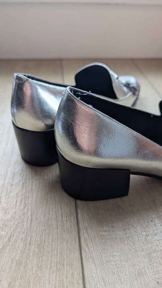 Rebecca Minkoff silver block heel loafer size 7.5 - photo 3