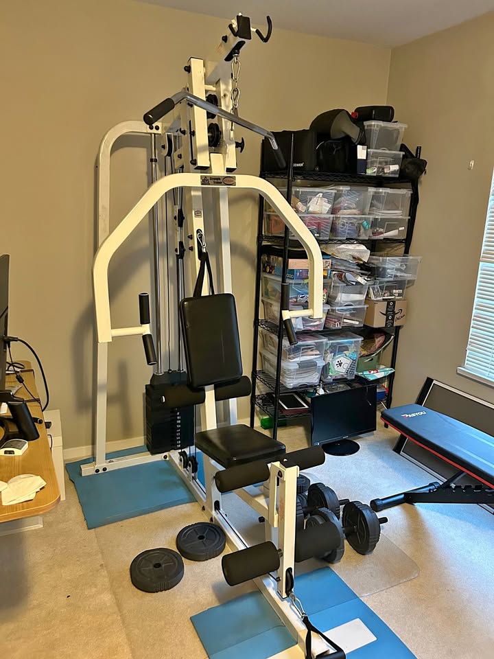 Home universal gym