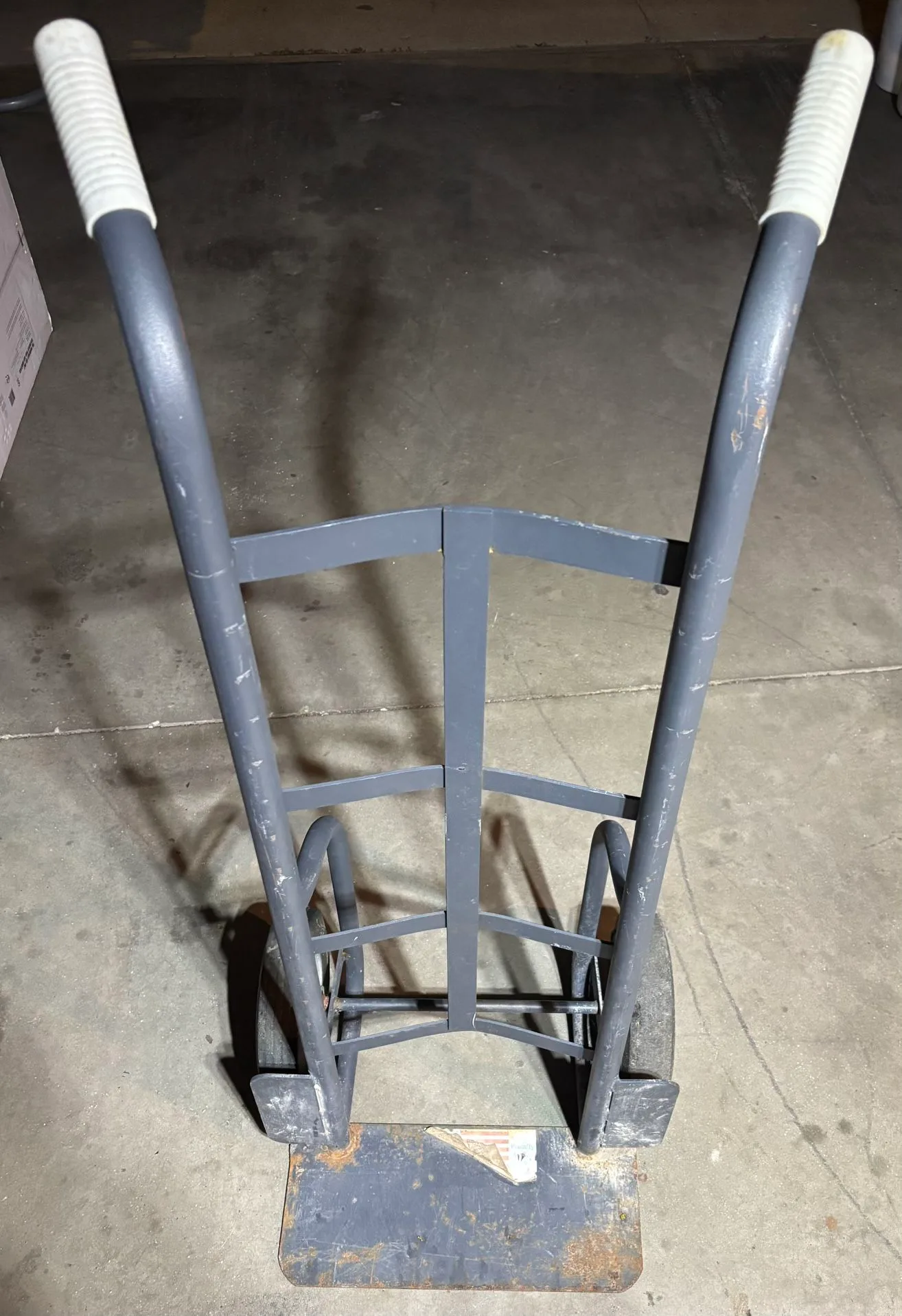 Handle Hand Truck thumbnail