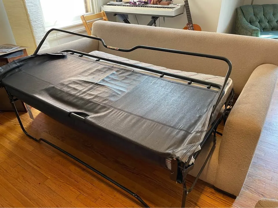 Montauk pullout couch FREE image indicator(4)