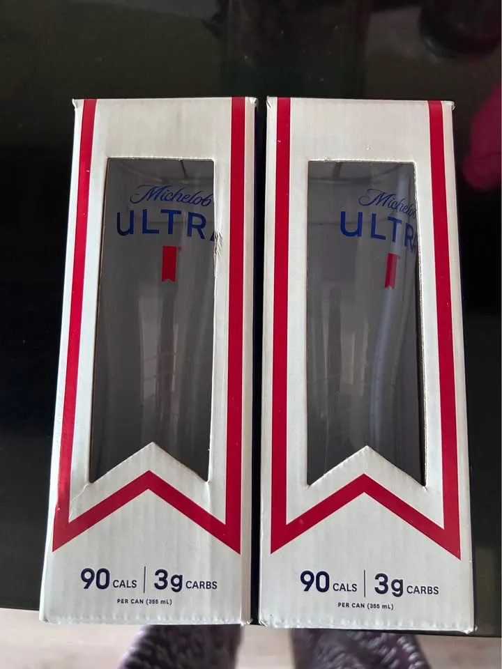 Michelob Ultra Glasses - Set of 2 image indicator(2)