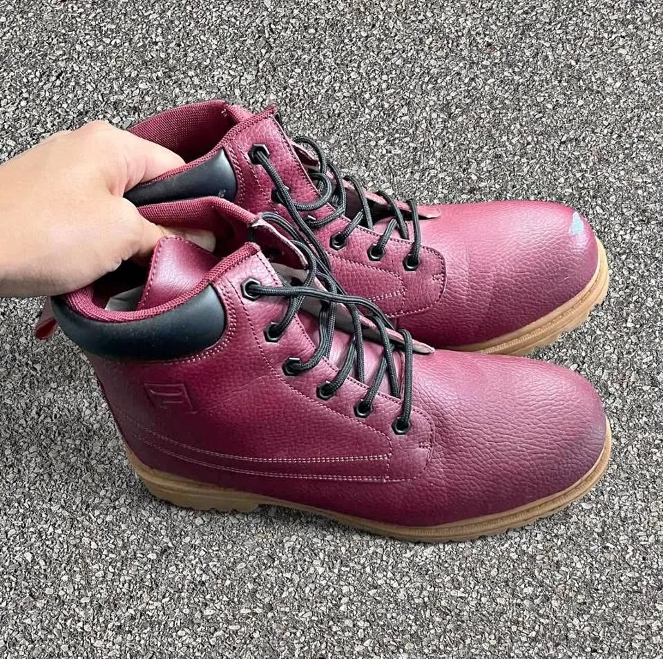 Mens Fila Edgewater 12 PB in Tawny Port Size US 10 thumbnail
