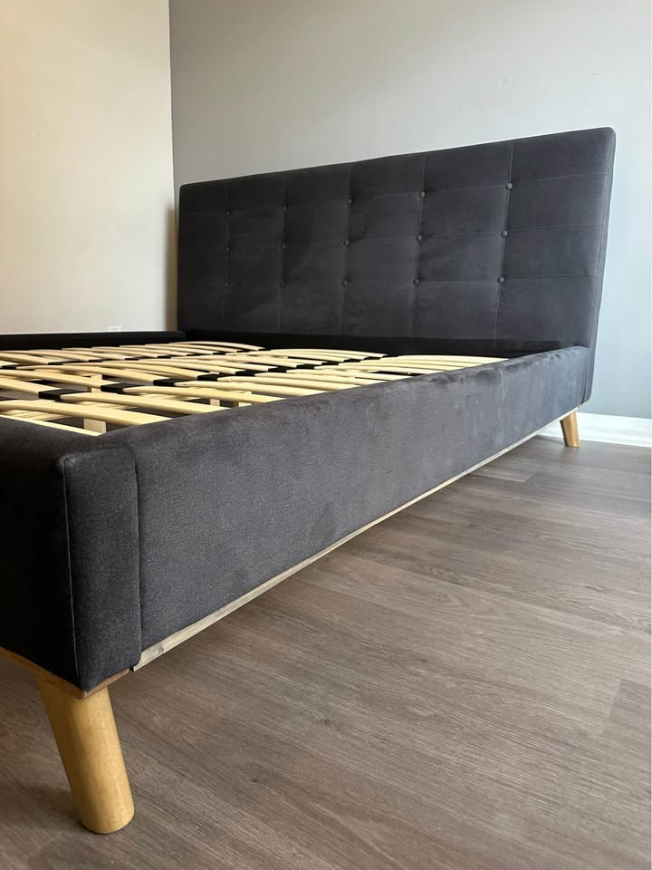 🛏️ Structube CARME King Bed (Dark Grey) - FRAME ONLY - photo 3