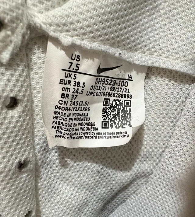 Nike Waffle Debut Shoes - Women’s - Size 7.5 image indicator(6)