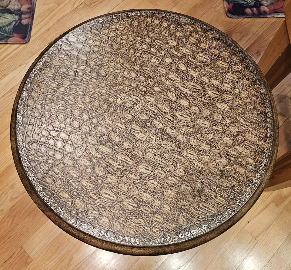 Elephant Themed Table - photo 2