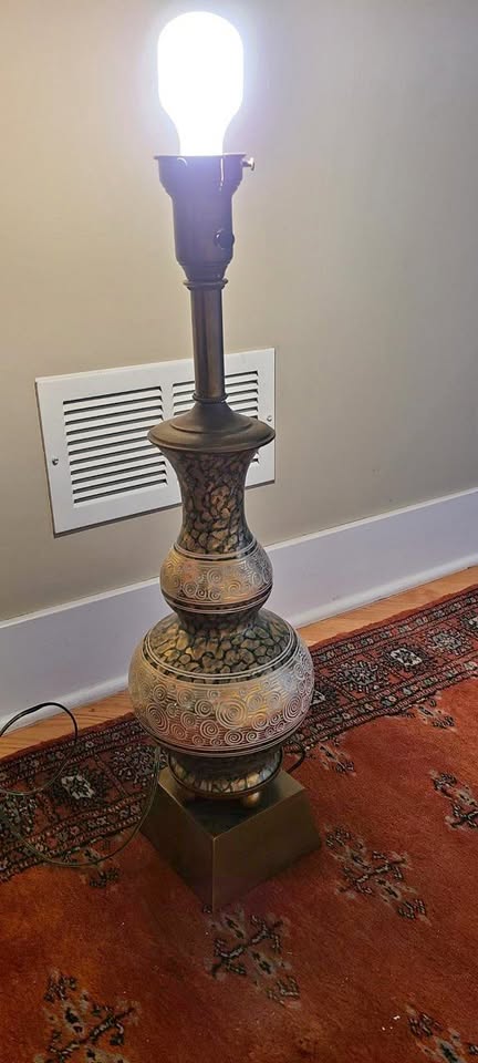 Vase Shaped Metal Cloisonne Lamp
