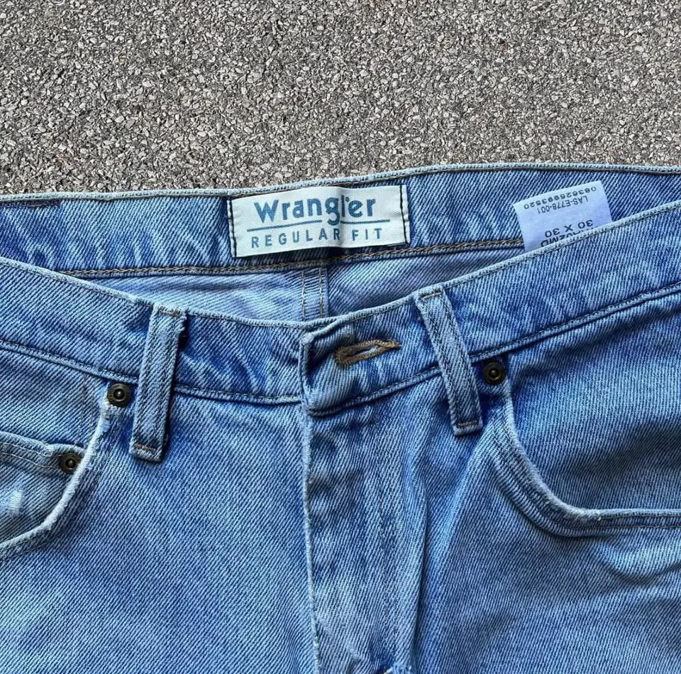 Vintage Wrangler Jeans Light Blue 30x30 image indicator(2)