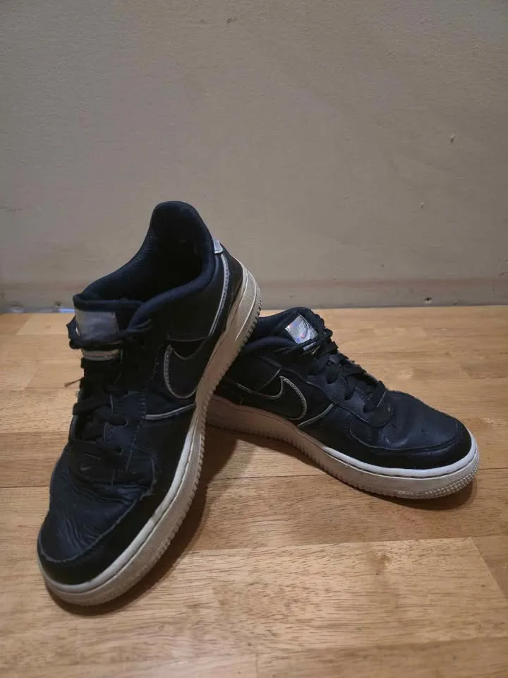 Nike airforce 1. Kids image indicator(3)