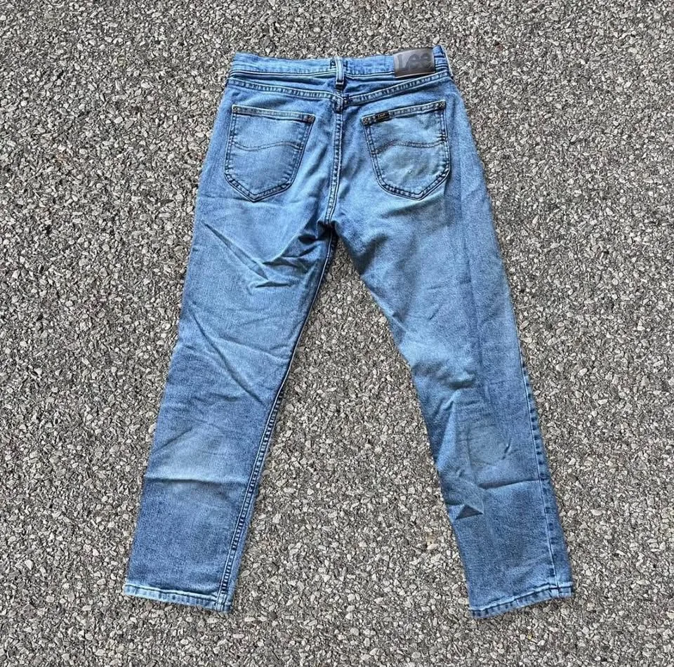 Lee Extreme Motion Athletic Fit Tapered Jeans image indicator(4)