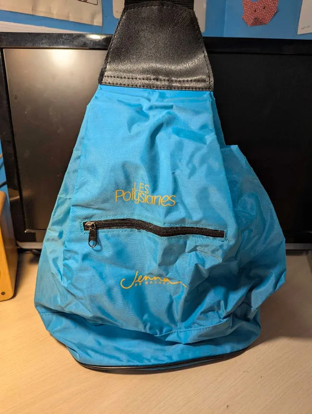 Les Poulbotines Jamin Sling Bag thumbnail