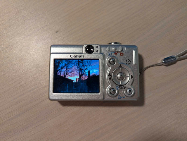 Canon PowerShot SD200 + Lens Cleaning Kit - photo 3