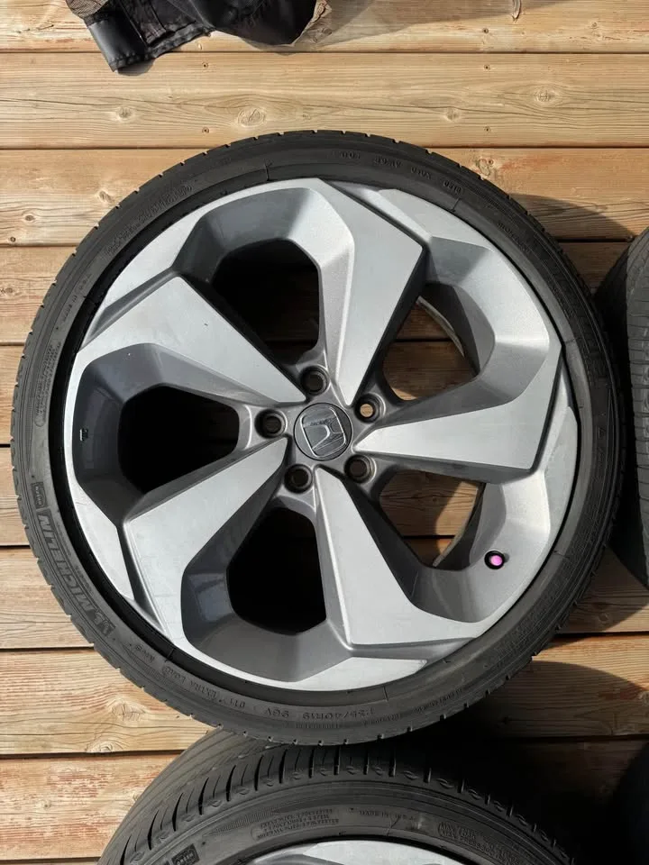 19” Honda Accord Touring Wheels image indicator(3)