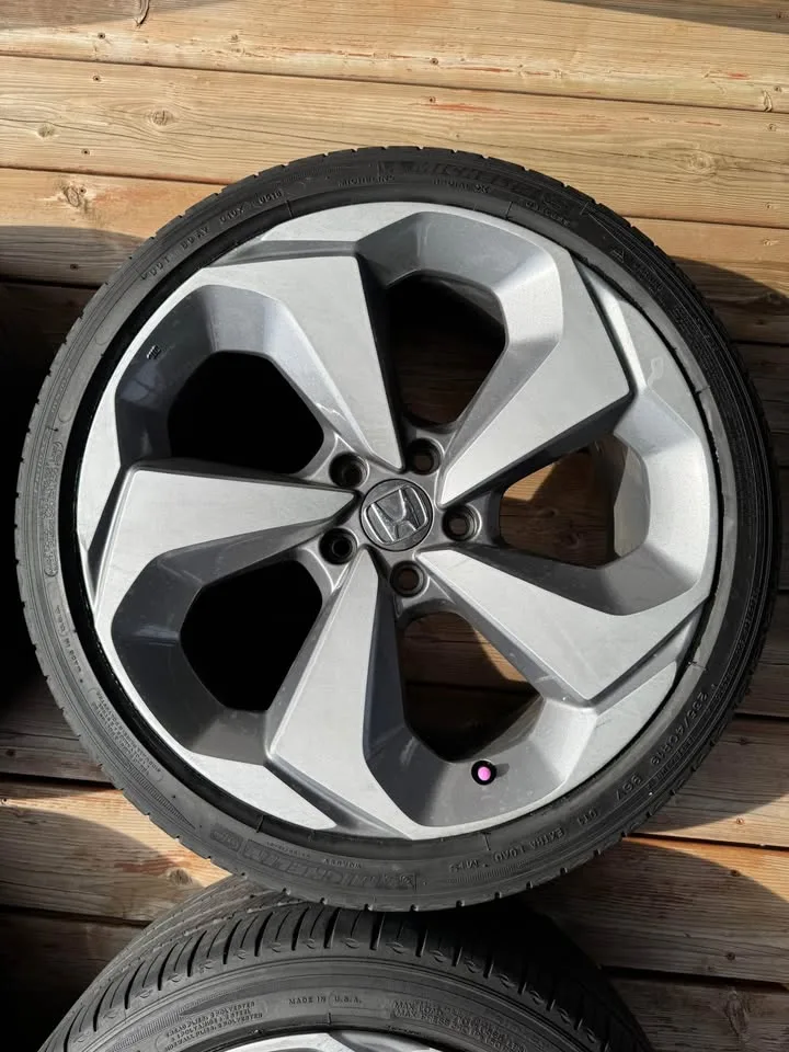 19” Honda Accord Touring Wheels image indicator(4)