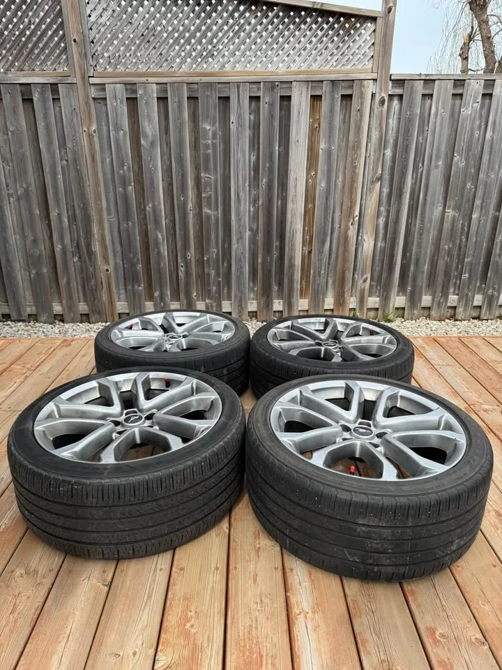 20” Ford Mustang GT Oem Wheels image indicator(2)