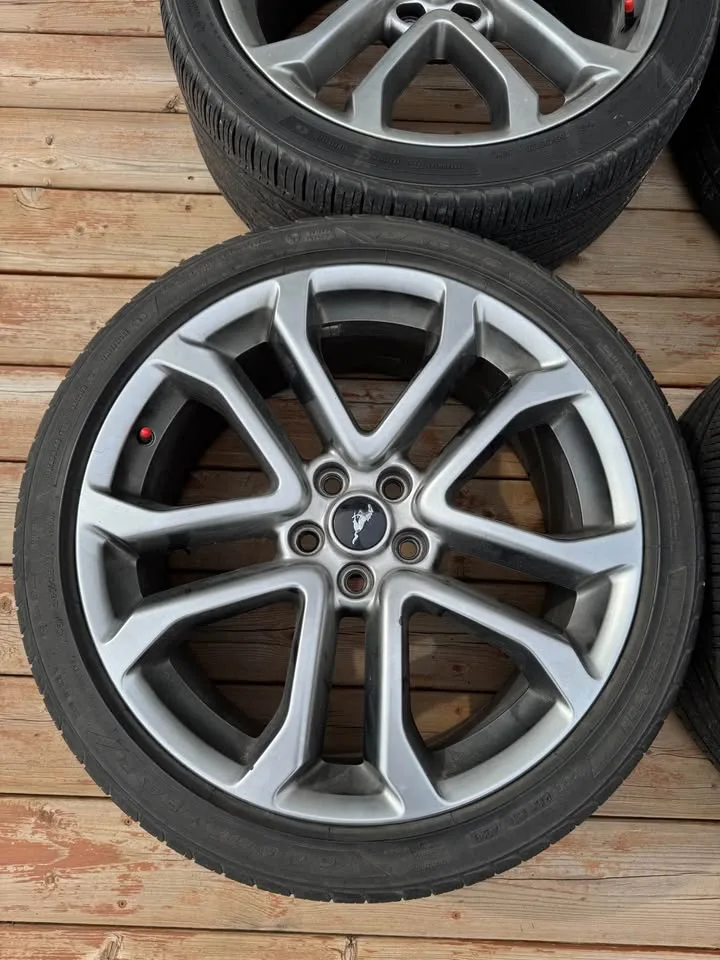 20” Ford Mustang GT Oem Wheels image indicator(4)