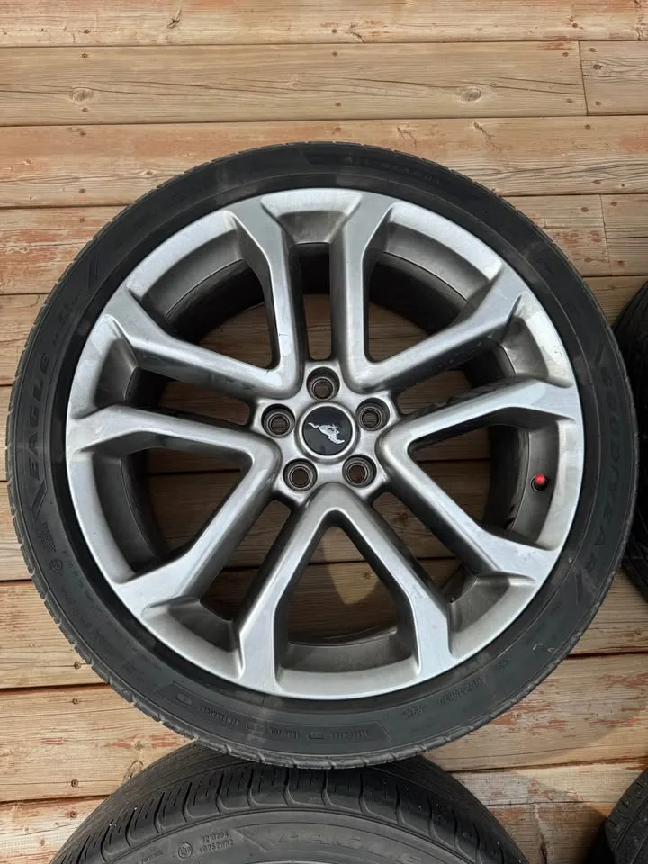 20” Ford Mustang GT Oem Wheels image indicator(5)