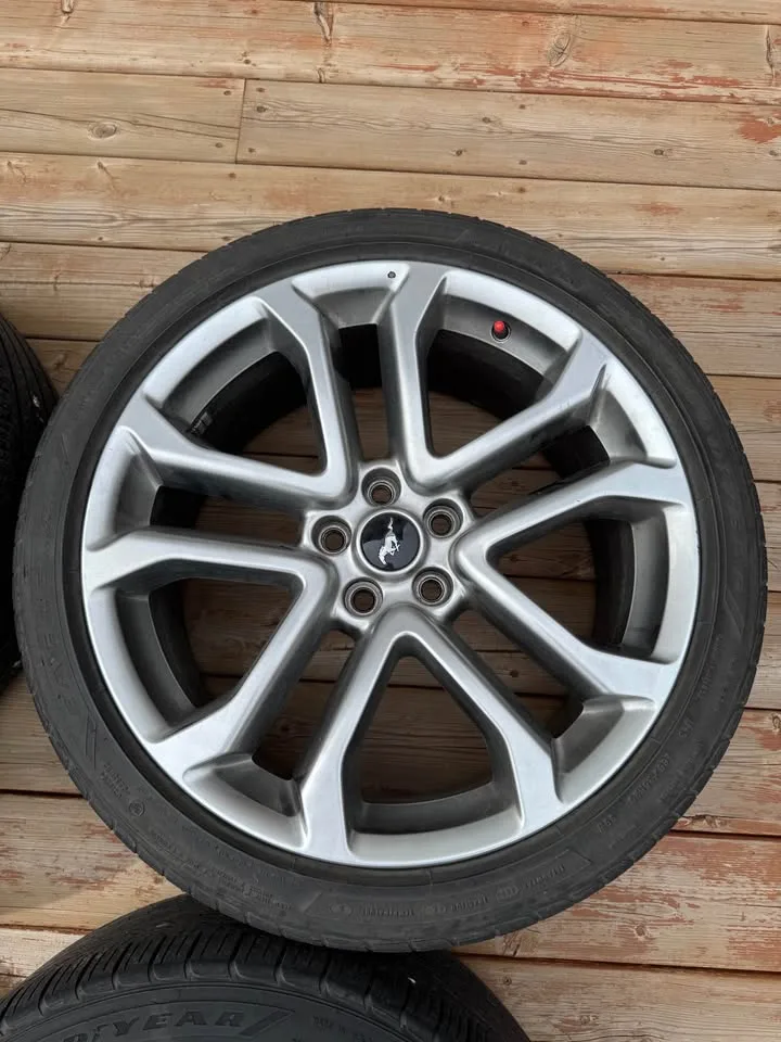 20” Ford Mustang GT Oem Wheels image indicator(7)