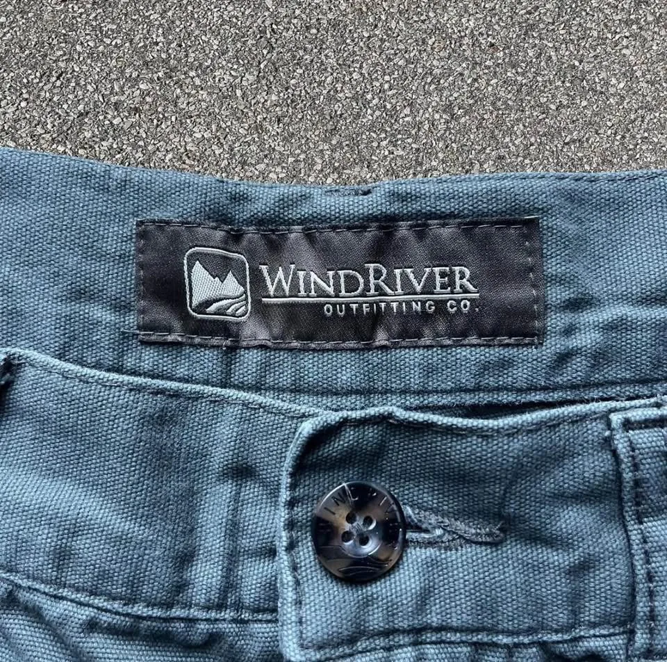 WINDRIVER GREEN cargo shorts with button-up front image indicator(3)