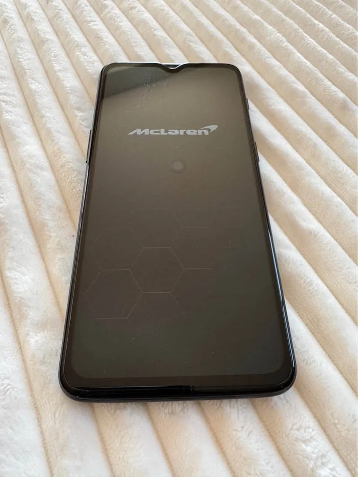 OnePlus 6T McLaren - 256GB image indicator(4)