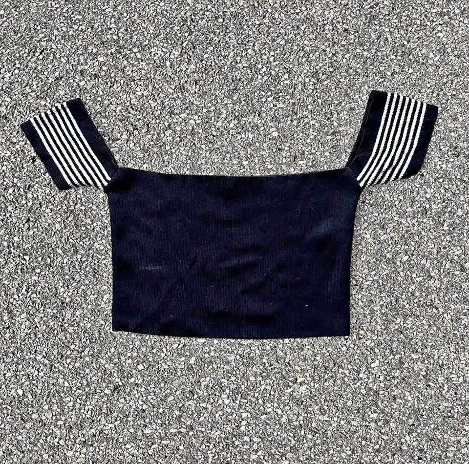 Bershka Black and white striped thumbnail
