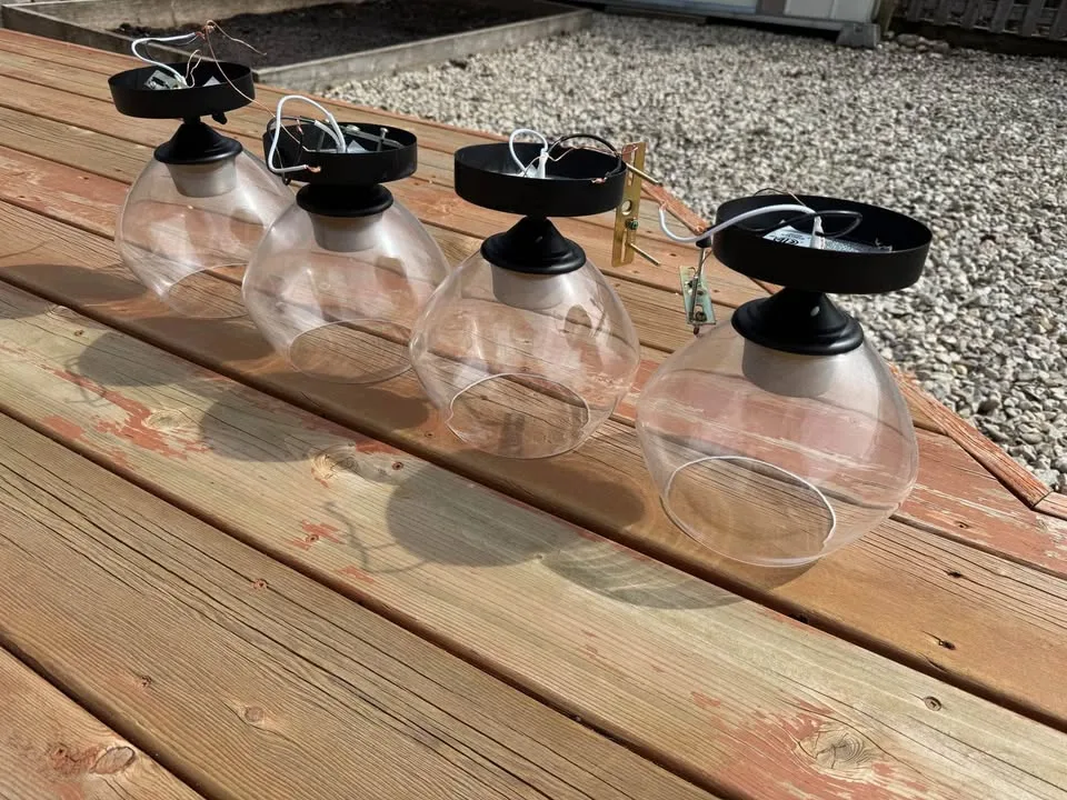 4x Globe Electric Ceiling Lights With Clear Glass Shade image indicator(2)