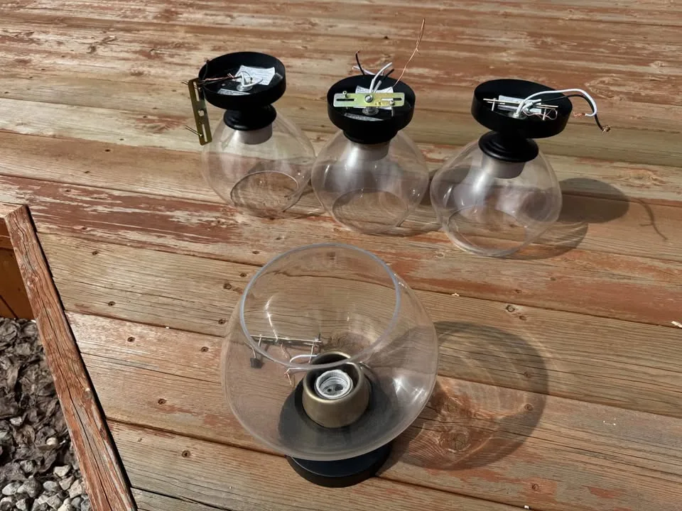 4x Globe Electric Ceiling Lights With Clear Glass Shade image indicator(4)