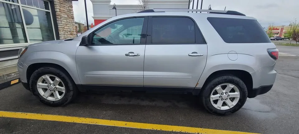 2014 GMC Acadia image indicator(3)