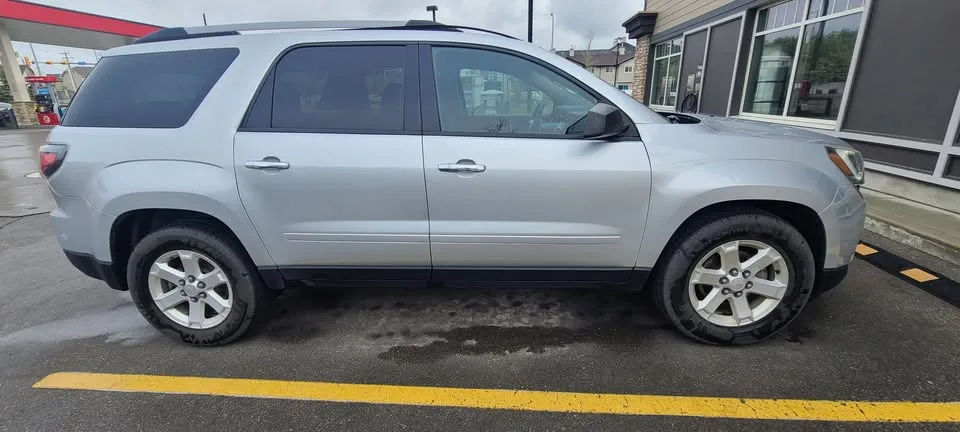 2014 GMC Acadia image indicator(4)