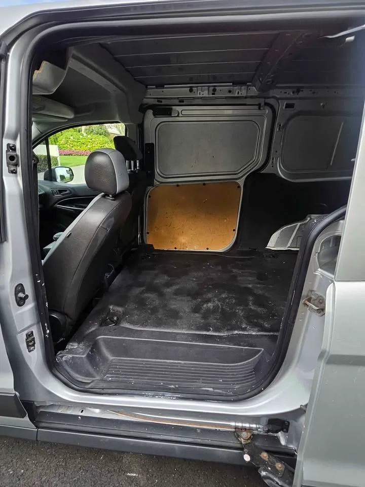 2014 Ford Transit Connect Cargo Van · XL Van 4D image indicator(8)