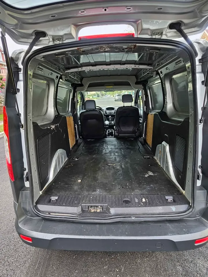 2014 Ford Transit Connect Cargo Van · XL Van 4D image indicator(9)