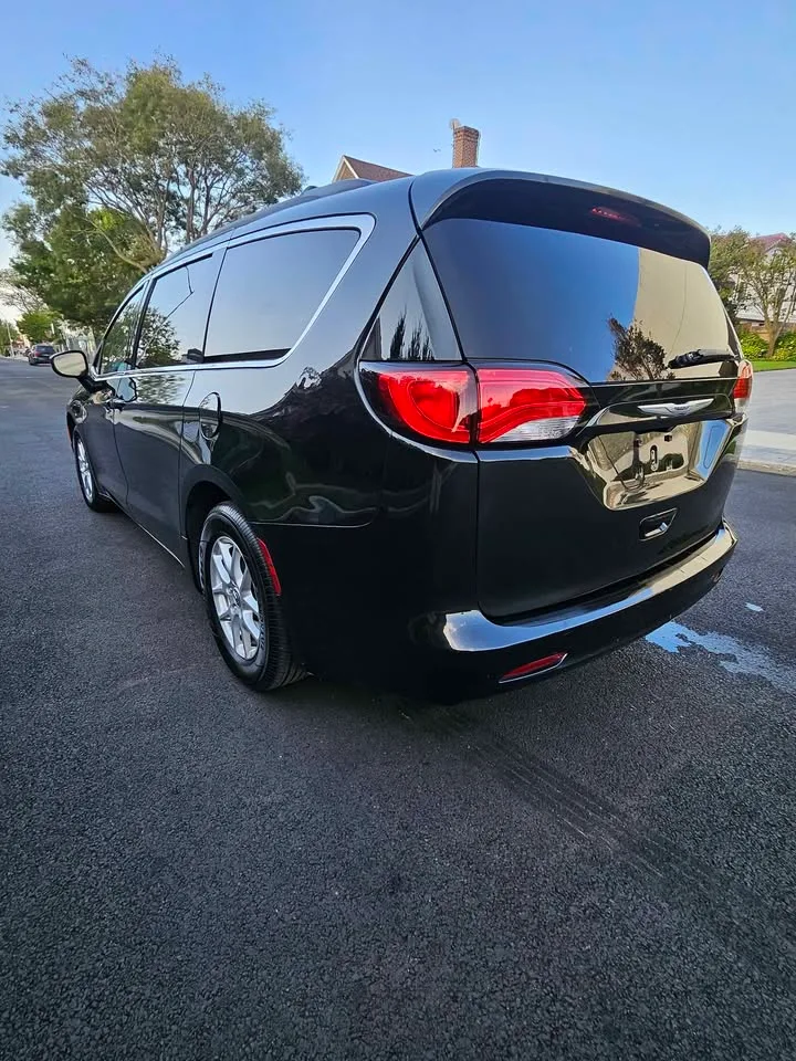 2020 Chrysler Voyager · LXI image indicator(3)