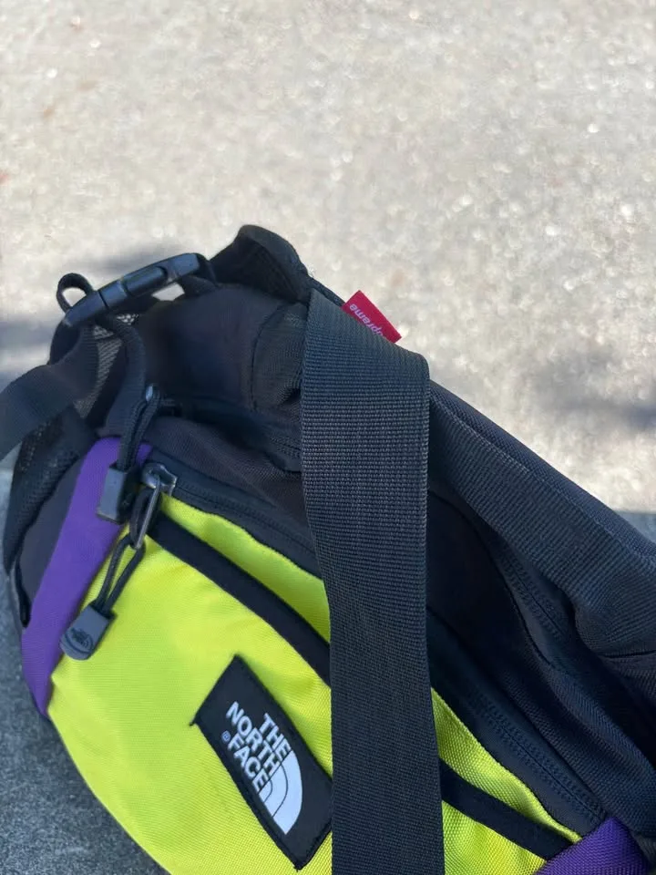 NorthFace Supreme Waist bag image indicator(3)